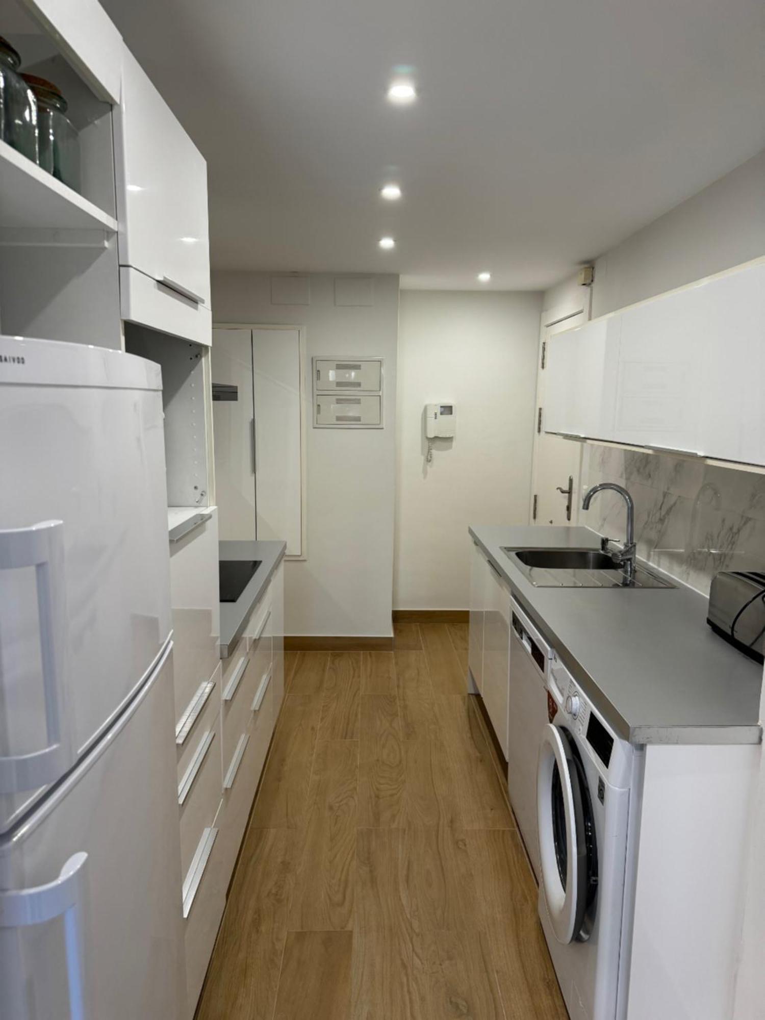 Mediterranean Malagueta Suite Málaga Exteriör bild