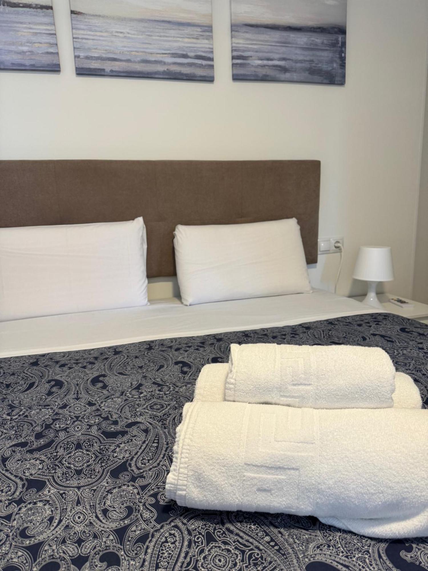 Mediterranean Malagueta Suite Málaga Exteriör bild